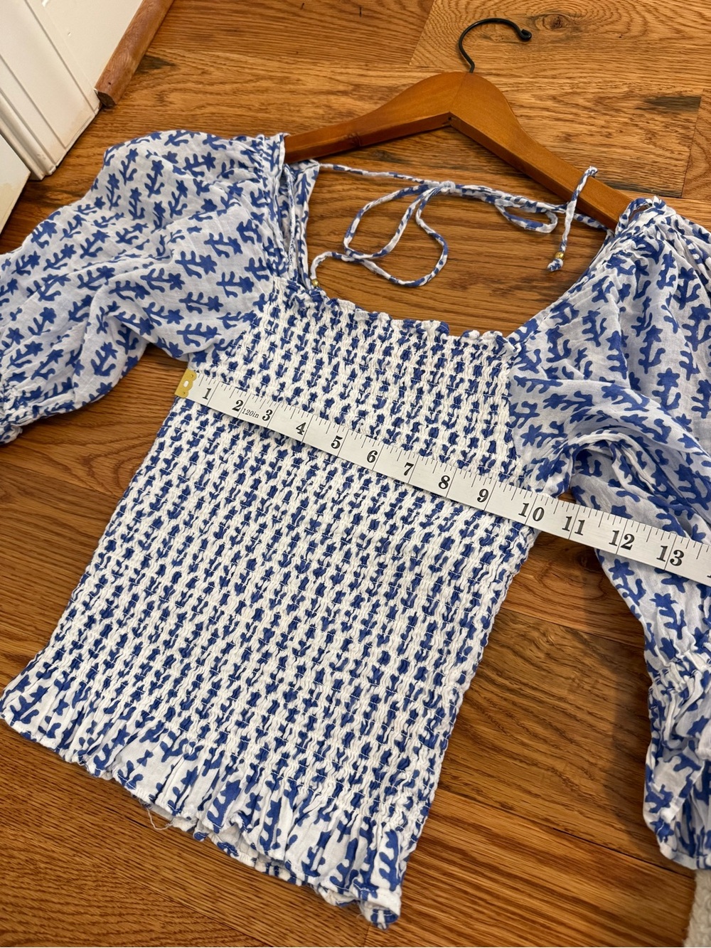 Oliphant Top Womens XS Smocked Top Floral Blue White - Picture 9 of 10